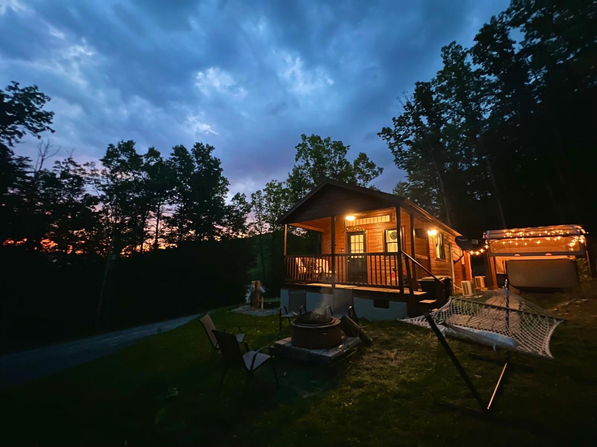 Dreamy Couples In The Shenandoah Forrest * Luray